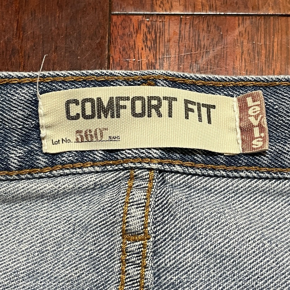 Vintage Levis Jeans Mens 36x32 Blue Comfort Fit Tapered Grunge Skater Cotton Y2K